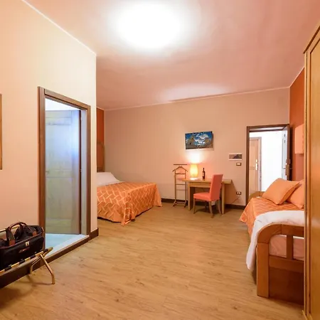 Leone De Castris Wine Salice Salentino