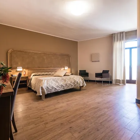 Leone De Castris Wine