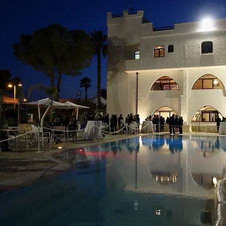 Leone De Castris Wine 3*