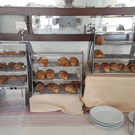 Leone De Castris Wine 3* Salice Salentino