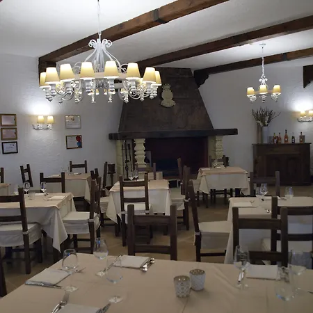 Hotel Leone De Castris Wine 3*