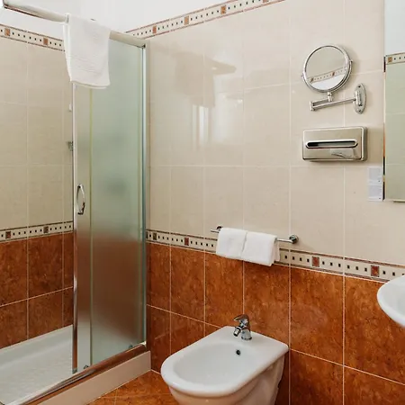 Hotel Leone De Castris Wine 3*