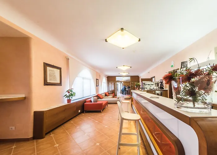 Leone De Castris Wine 3*