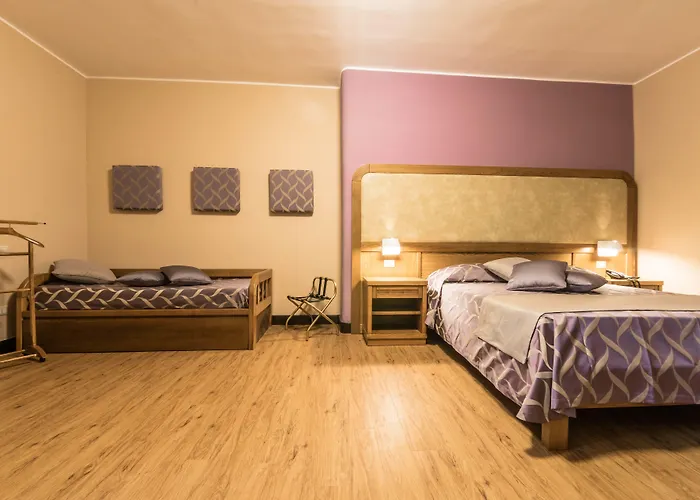 Leone De Castris Wine ホテル