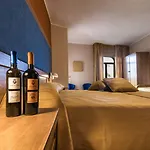 ホテル Leone De Castris Wine