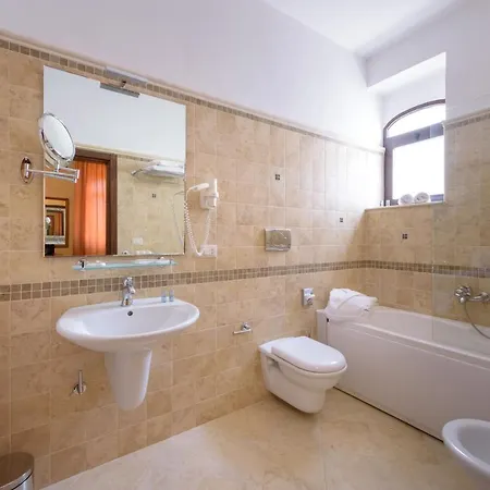 Leone De Castris Wine Hotel 3*