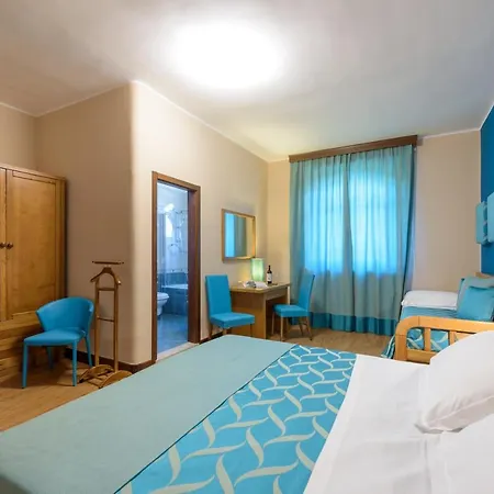 Hotel Leone De Castris Wine 3*