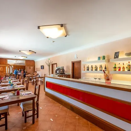 Hotel Leone De Castris Wine 3*